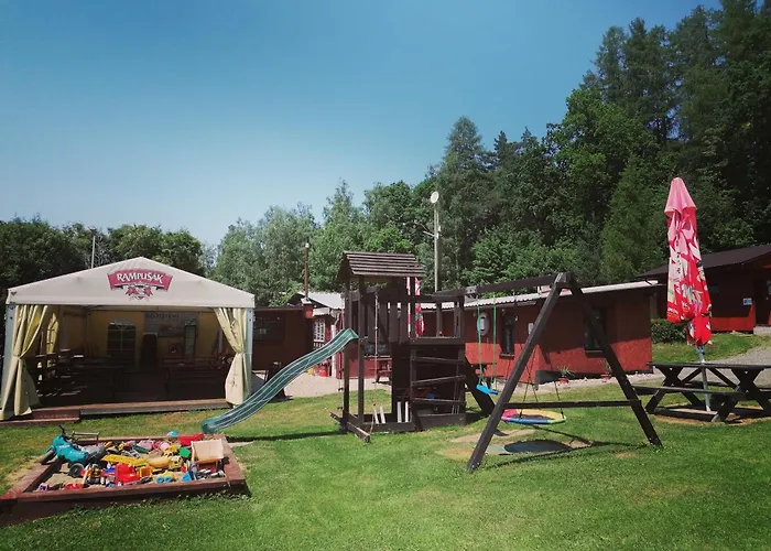 Chata Na Kolech V Arealu Koupaliste Bystre V Orlickych Horach